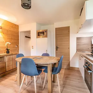 https://fleur-des-montagnes.hotels-rhonealpes.com