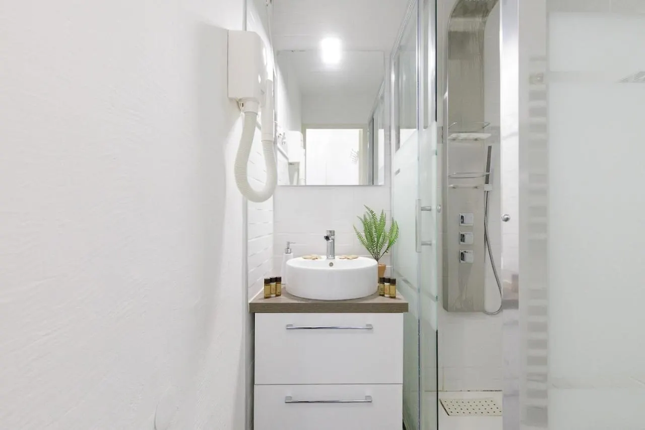 Appartement Zahara Yourhosthelper à Cannes France